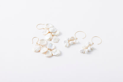 [ noble ] Petal Pearl Pierced Earrings