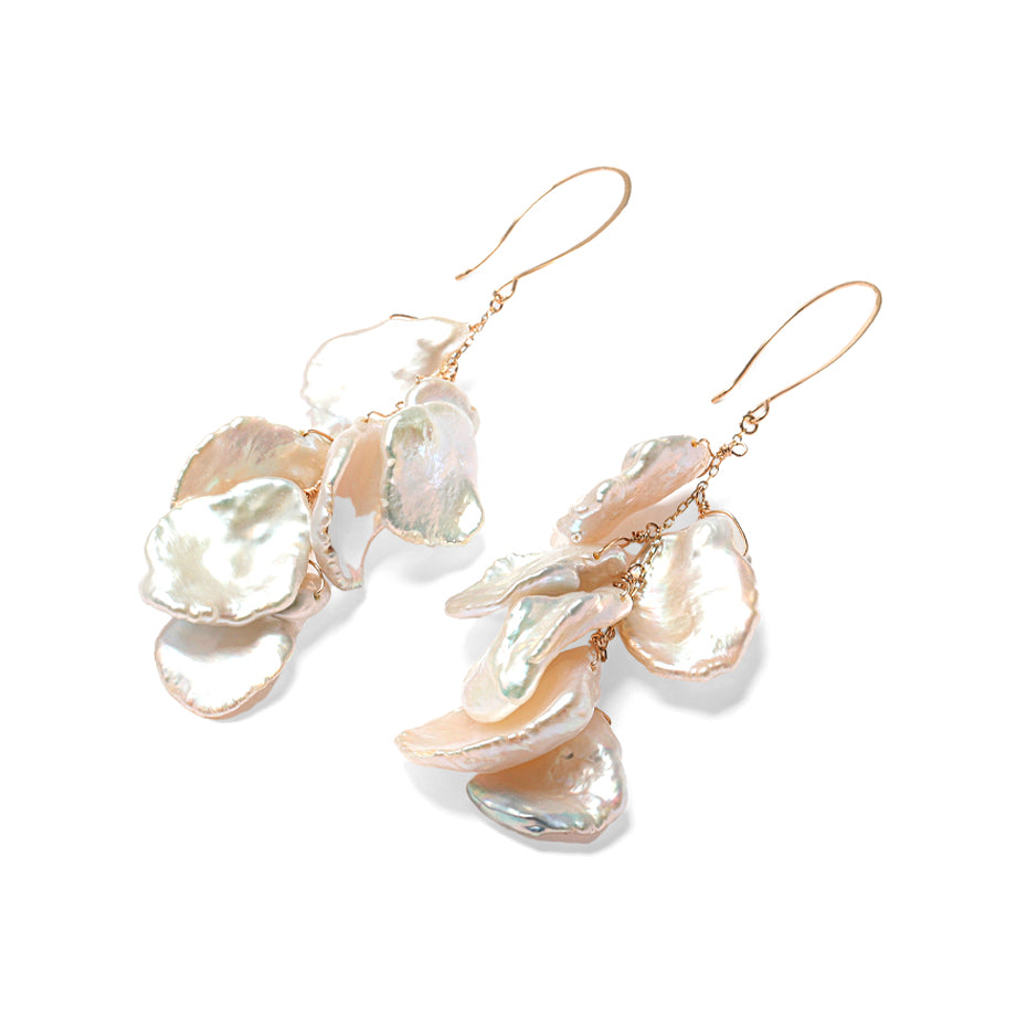 [ noble ] Petal Pearl Pierced Earrings