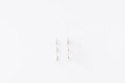 [ noble ] Gray Pearl Pierced Earrings