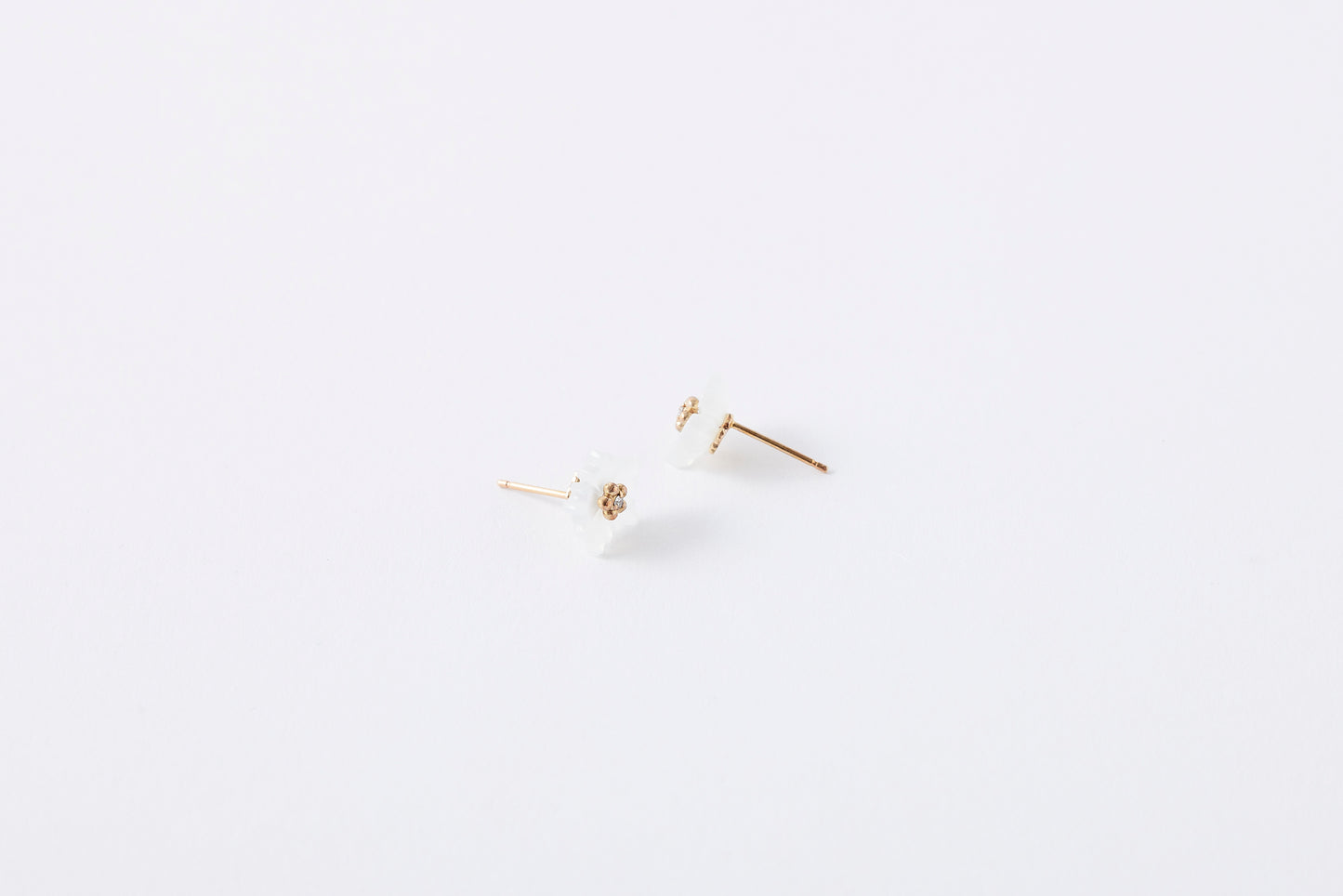 [ Fleur - Jasmine - ] Fleur blance Diamant Pierced Earrings S