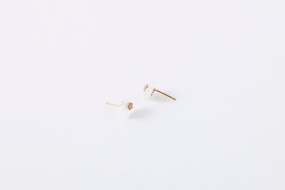 [ Fleur - Jasmine - ] Fleur blance Diamant Pierced Earrings S